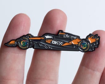 Pin de esmalte del coche de Fórmula 1 McLaren MCL39