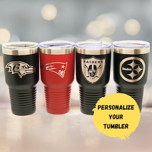 Inspirierte NFL Laser gravierte Becher - NFL Becher - Personalisierte NFL Becher - Personalisierte Fußballbecher - Individuelle Fußballbecher