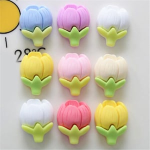 Simulazione di cartone animato in resina di loto Cibo finto per gioielli fai-da-te Creazione di accessori per bambole in miniatura