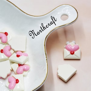 Cabochão de carta de amor | Cabochões com letras de coração | Amante cabochão | Cabochões de casal |Cabochões fofos |Cabochões de resina
