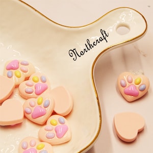 Love claw cabochons | Heart claw cabochons | Dog claw cabochons |Cat claw cabochons |Pet claw cabochons |Claw cabochons  |Resin cabochons