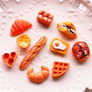 10 pièces pain tarte baguette résine Biscuit petite décoration crème pain nourriture bricolage résine famille téléphone portable coque décoration