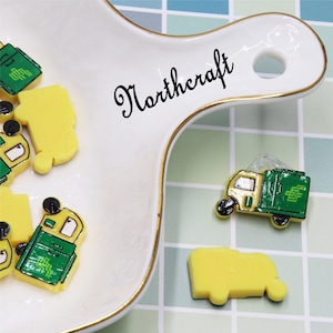 Postauto cabochons | Voertuigcabochons |Autocabochons | Cartoon cabochons | Hars cabochons