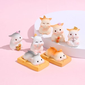 Cartoon Resin Hamster Figurine Accessories for DIY Phone Cases Crafting Material Kit for Handmade Resin Jewelry Embellishments