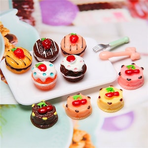 10 pièces gâteau aux fraises résine artisanat accessoires argile molle artisanat bricolage couture décoration résine art pour noeud vêtements