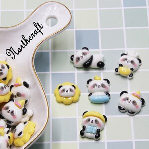 Panda-cabochons | Bloem panda cabochons | Liggende panda cabochons | Boek panda cabochons | Cartoon cabochons | hars cabochons