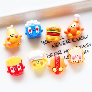 5/10/20 Stück Harz Hamburger Wurst Küken Brot Lebensmittel Cabochon Sammelalbum Kawaii DIY Verzierungen Zubehör