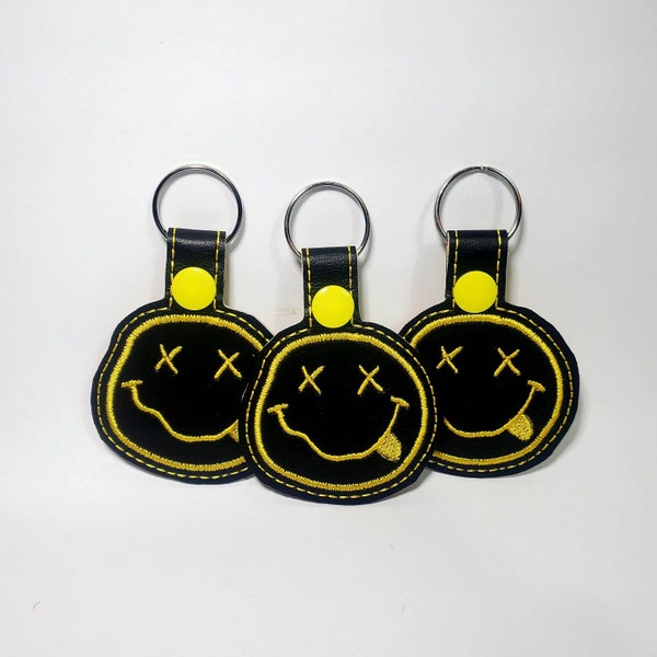 Nirvana Smiley Face Keychain, Grunge, Goth, American Rock Band, 90s, Retro, Gift