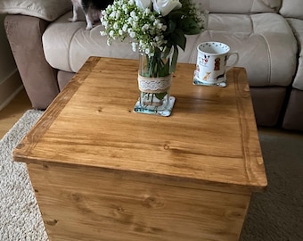 Vintage style antique pine box storage trunk. DELIVERY QUOTE AVAILABLE.