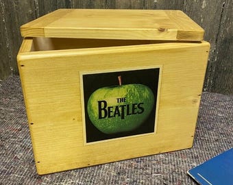 Record box with lid 7” vinyl storage APPLE/ BEATLES Label 120 sleeves CHOOSE your label