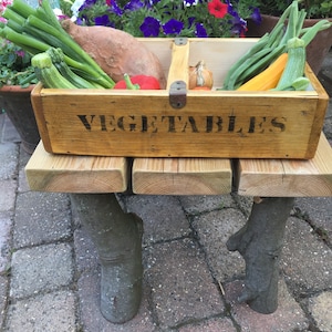 Cesta de jardinería, cesta para verduras de estilo vintage fabricada en Sussex. Regalo para jardineros.