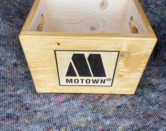 Record storage box 7 inch vinyl singles vintage style case. MOTOWN Label