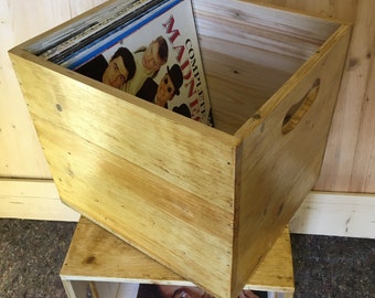 Arkrocket X ELVIS Vintage Vinyl Record Storage And Carrying Case, Fits All Standard Records - 33 1/3, 45 And 78 RPM, Holds 30 Albums, Perfect For Your Treasured Collection (Elvis Black