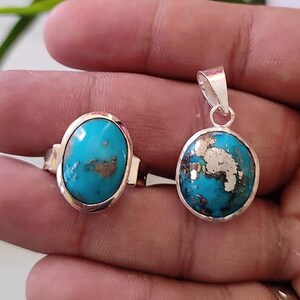 Anillo de plata / colgante / colgante de piedra preciosa turquesa natural / Astrología védica de 8-15 quilates Planeta Júpiter Diciembre Piedra de nacimiento / Locket Firoza azul certificado