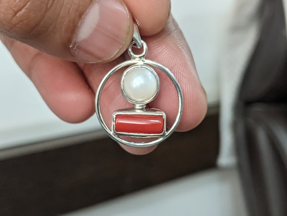 Divya Shakti Carat Triangle Red Coral Moonga Munga