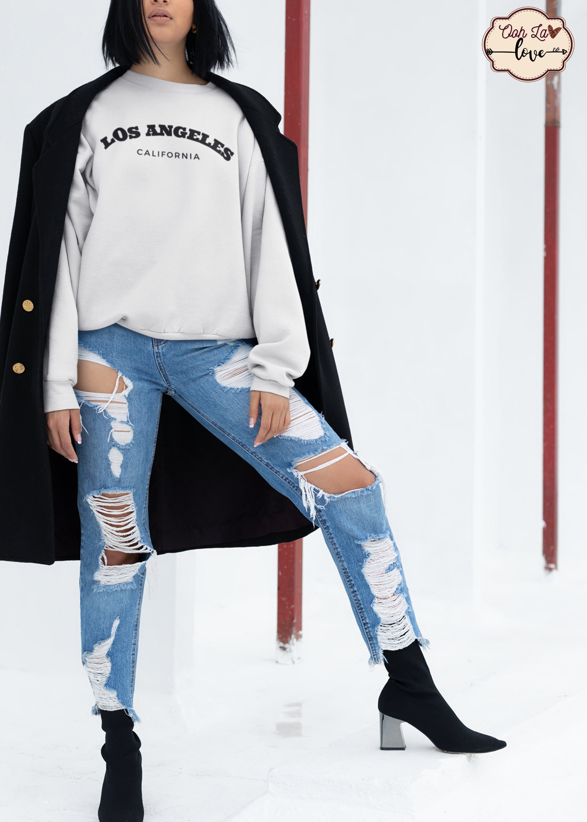 Los Angeles California Crewneck Sweatshirt For Adults - Unisex Medium-Heavy Weight, 50% Cotton 50% Polyester