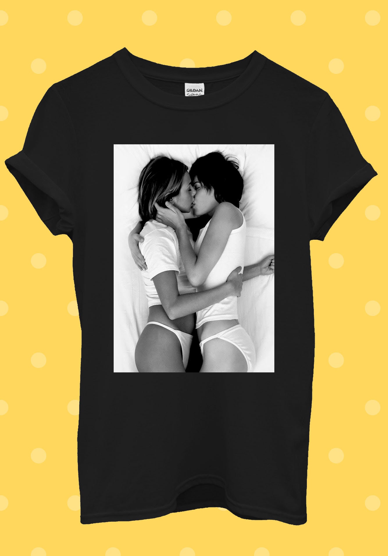 Lesbian Kiss Sexy Girls Funny Novelt T Shirt Men Women Unisex - Etsy Lesbian Kiss Sexy Girls Funny Novelt T Shirt Men Women Unisex - Etsy
