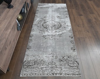Gray Turkish Runner Rug: Hand-Knotted Vintage Farmhouse Decor (3'1x7'8 ft)