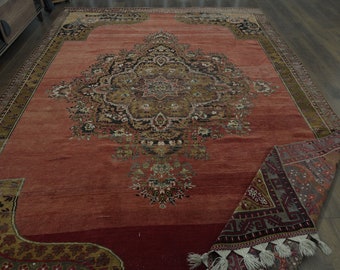 Handmade Pink Oushak Rug: Vintage Turkish Decor (8'9x13'1 ft)
