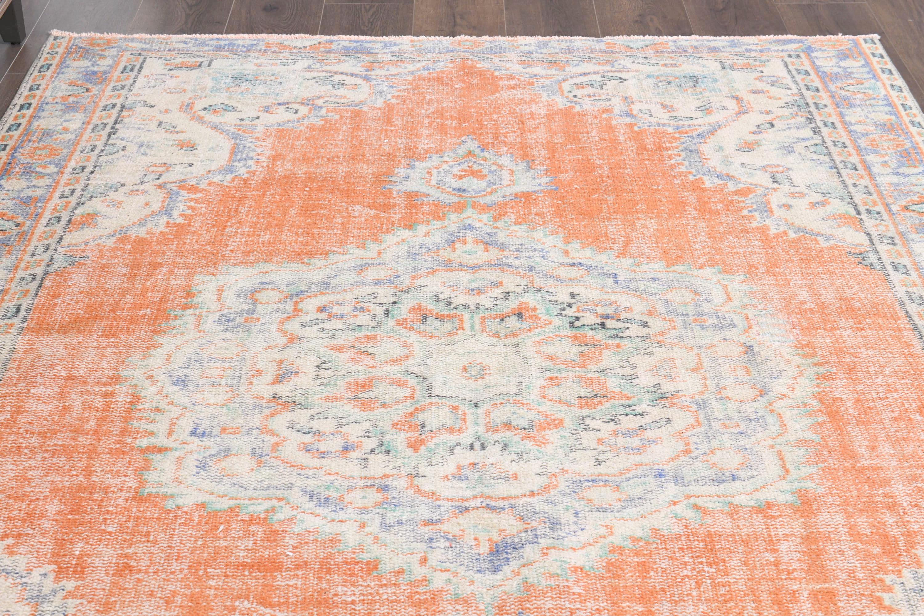 オレンジ色のトルコ絨毯（5.4x7.8フィート）：ヴィンテージウールの