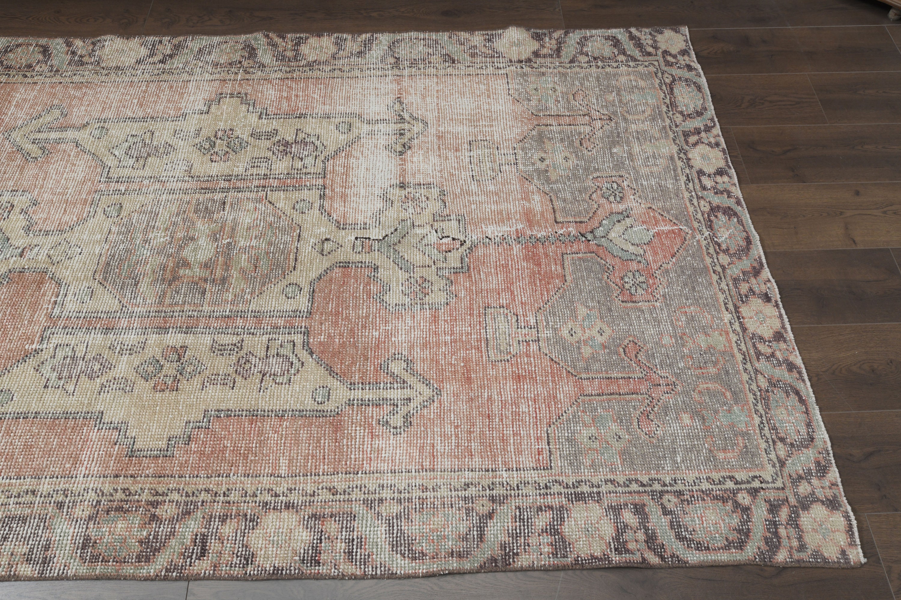 色あせたピンクパープルのヴィンテージトルコランナーラグ 4.6x8.4