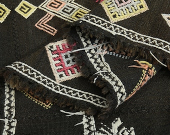 ヴィンテージ トルコ キリム ランナーラグ：ピンク＆ホワイト フラット