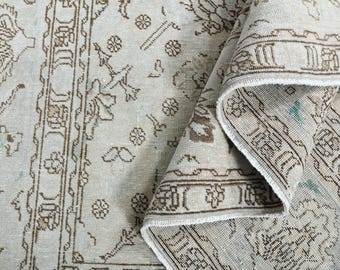Oversized Vintage Oushak Rug 9.4x12.3, Soft Ivory Anatolian Wool Carpet, Elegant Farmhouse Area Rug