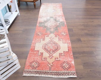 Pink Turkish Rug Runner: Vintage Wool Stair Decor (2'6x10 ft)