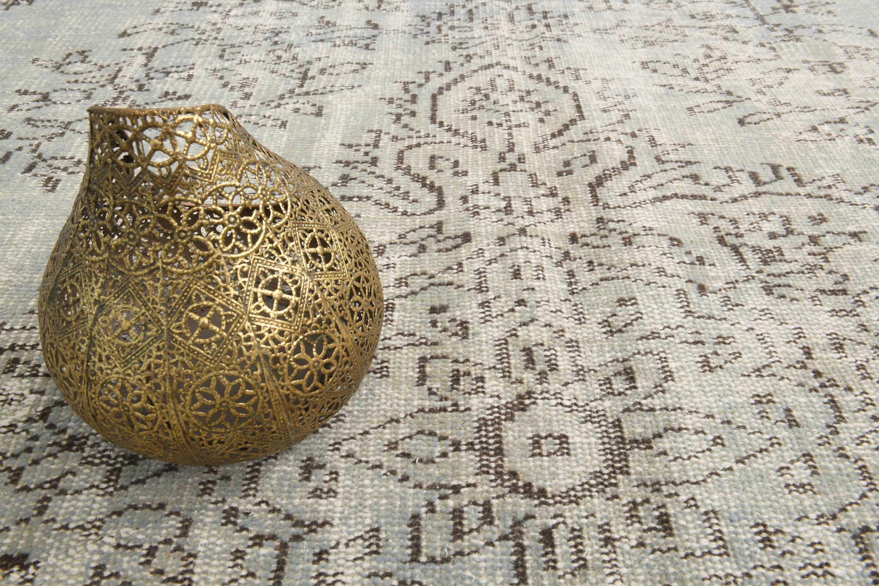 色褪せたトルコ絨毯 6x9：ヴィンテージハンドメイド花柄ラグ - Etsy 日本