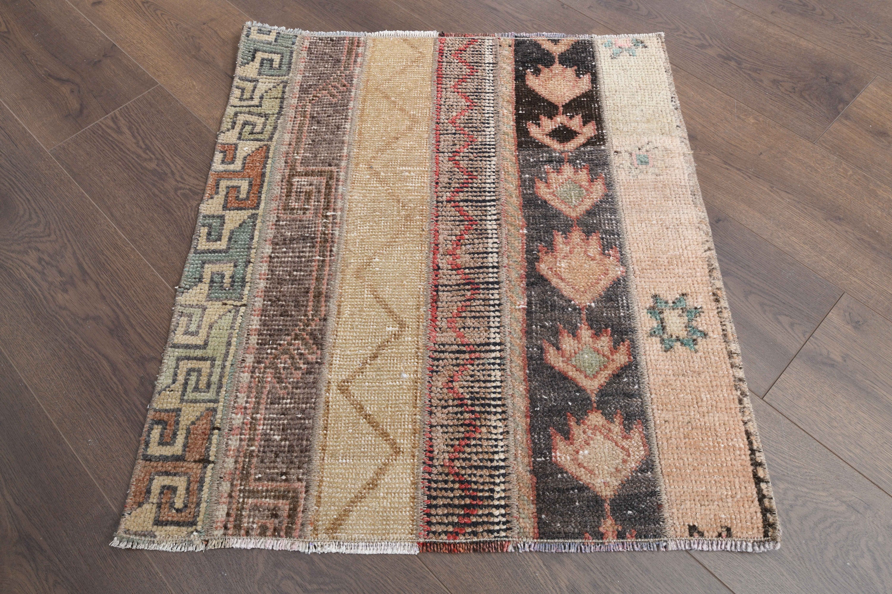 Small Turkish Patchwork Rug, Vintage Tribal Doormat (2'2x2'5 ft