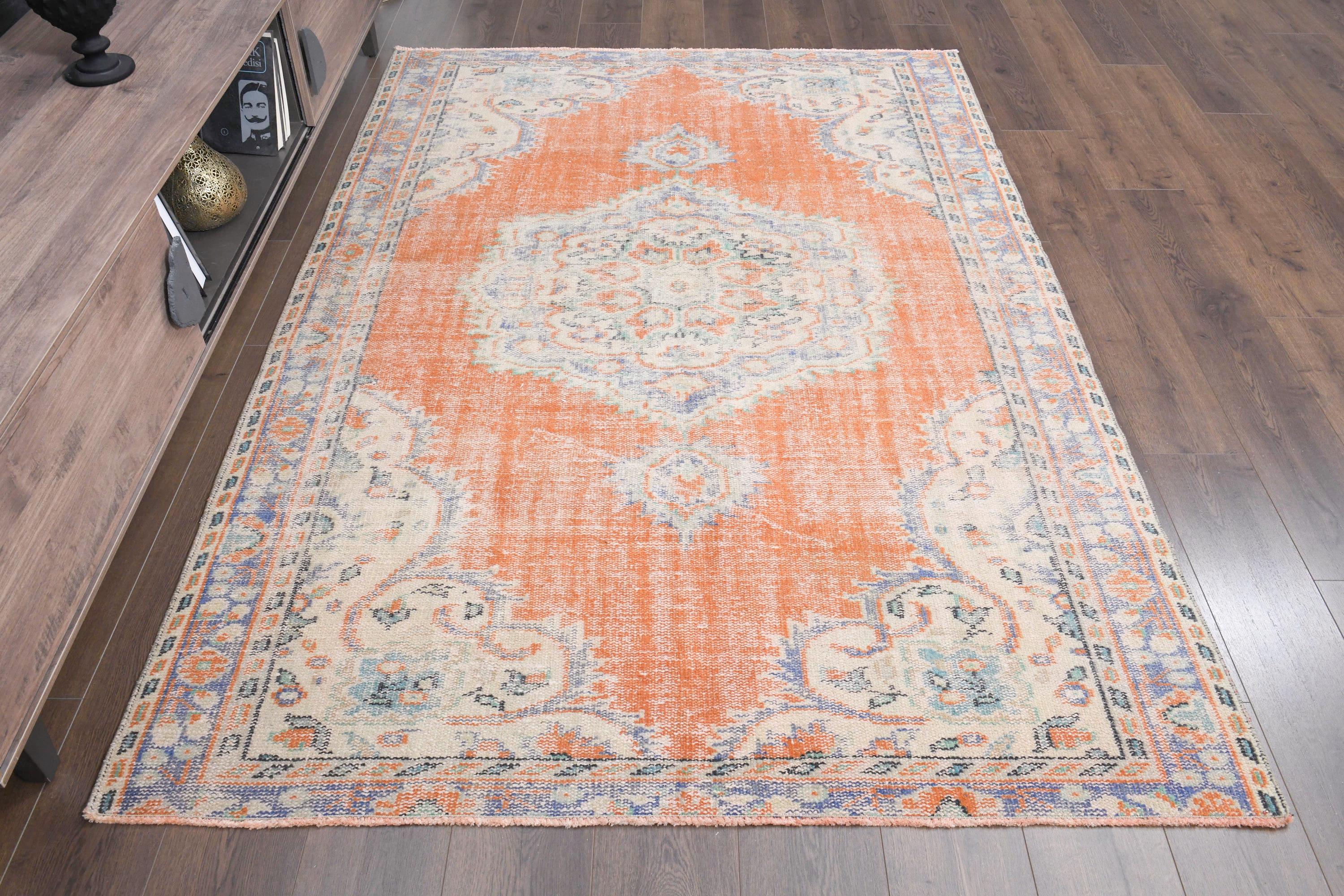 オレンジ色のトルコ絨毯（5.4x7.8フィート）：ヴィンテージウールの