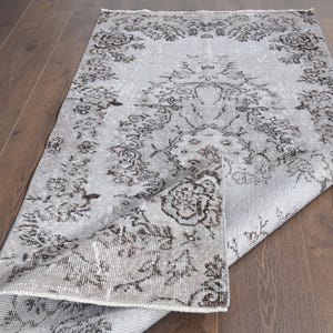 2&#39;8x5&#39;9 ft, GRAY FADED RUNNER, Small Runner Rug, Vintage Rug, Vintage Turkish Runner Rug, Wool Rug, Runner 3x6, Distressed Rug, Oushak Rug