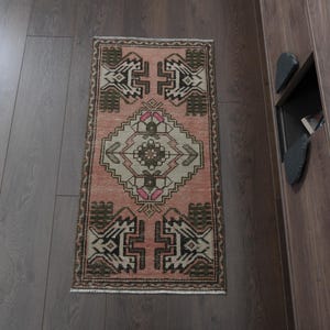 1.6x3.1 ft, PINK BEIGE BROWN, Vintage Turkish Rug, Rug Runner 2x6, Textile Rug, Handmade Rug, Home Design, Eco-Friendly Rug, Tribal Rug