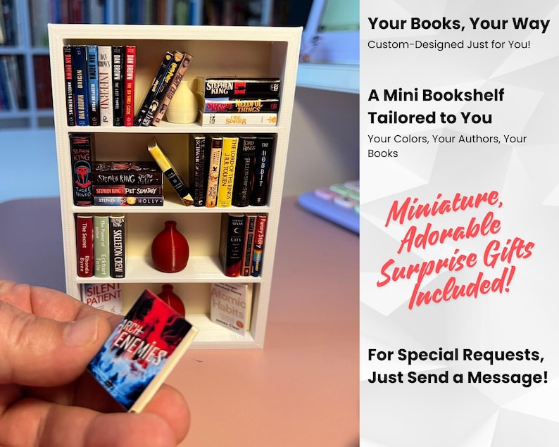 Custom-designed mini bookshelf with 32 of your favorite book titles, chosen by you! Includes surprise gifts and decorative miniatures. Perfect for book lovers and collectors. Message for special requests! A unique gift in 1/12 scale.