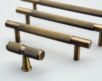 Antique Brass Knurled T Bar Handle: Retro Cabinet & Drawer Pull