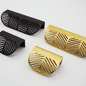 Curved Hollowed-out Leaf Cabinet Handles,Matte Black Leaf Pulls,Invisible Drawer Pulls,Lip Cabinet Pulls,Wardrobe Knobs,Brass Pulls,Lip pull