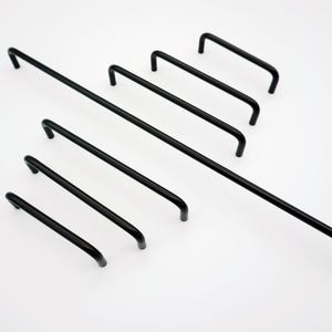 Matowy czarny uchwyt cylindryczny: gałka do szafki przemysłowej, uchwyt do szuflady, wieszak na ręczniki