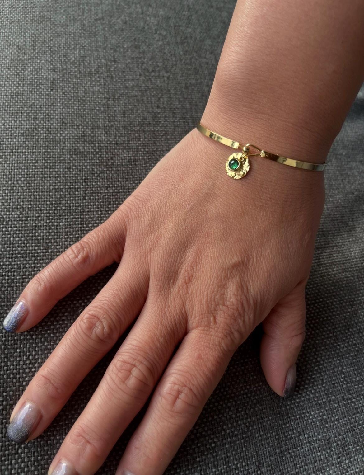 Starres Armband mit Steinbesatz