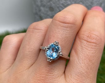 Natural Sky Blue Topaz gemstone Ring, Sterling silver 925, gold plated, 9US