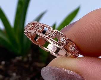 Natural Diamonds gemstone Ring, 14 Karat Rose Gold.