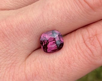 2.33カラット チタン スピネル 天然 GIA 認定 グレーブルー オーバル