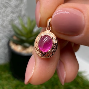 Rubinhänge med naturlig ädelsten, sterlingsilver 925