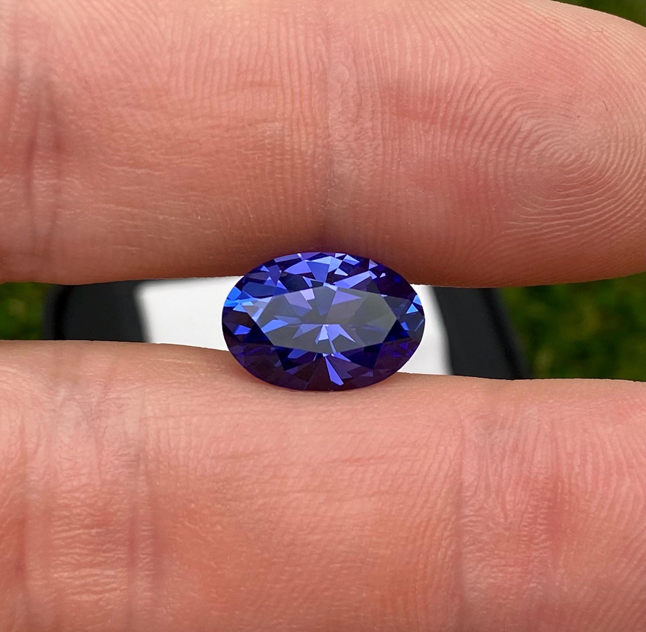 Pierre De Tanzanite Naturelle Certifiée 4 Ct - Ovale, Qualité Excellente, Provenance Tanzanie