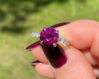 Pierścionek z granatem, rodolitem, 2,07 ct i diamentami, naturalne kamienie szlachetne, 14-karatowe białe złoto, 7,25 USD, certyfikowany