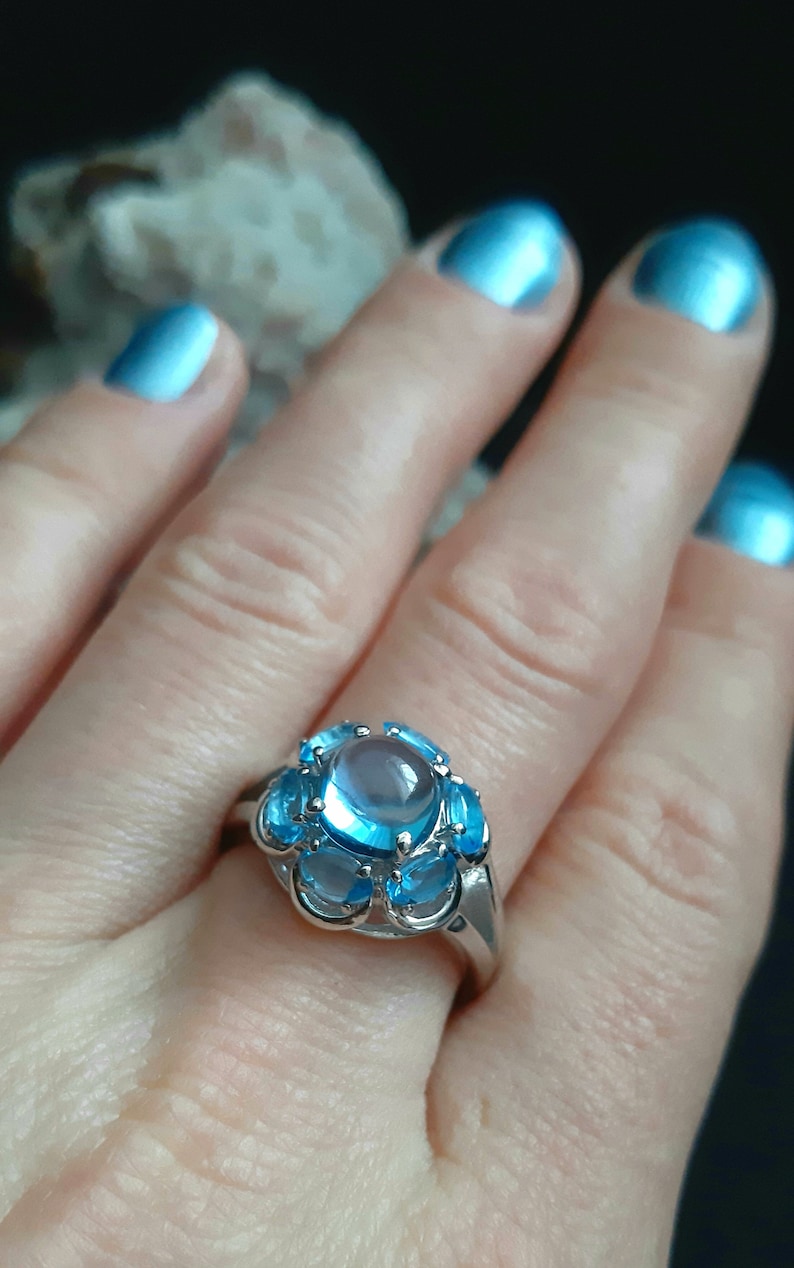 Natural Topaz Gemstone Ring Solid Sterling Silver 925 Size 8 US.