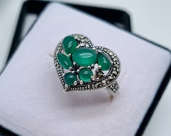 Natural Green Onyx and Marcasite gemstones Ring, Sterling silver 925, Size 7US and 8US