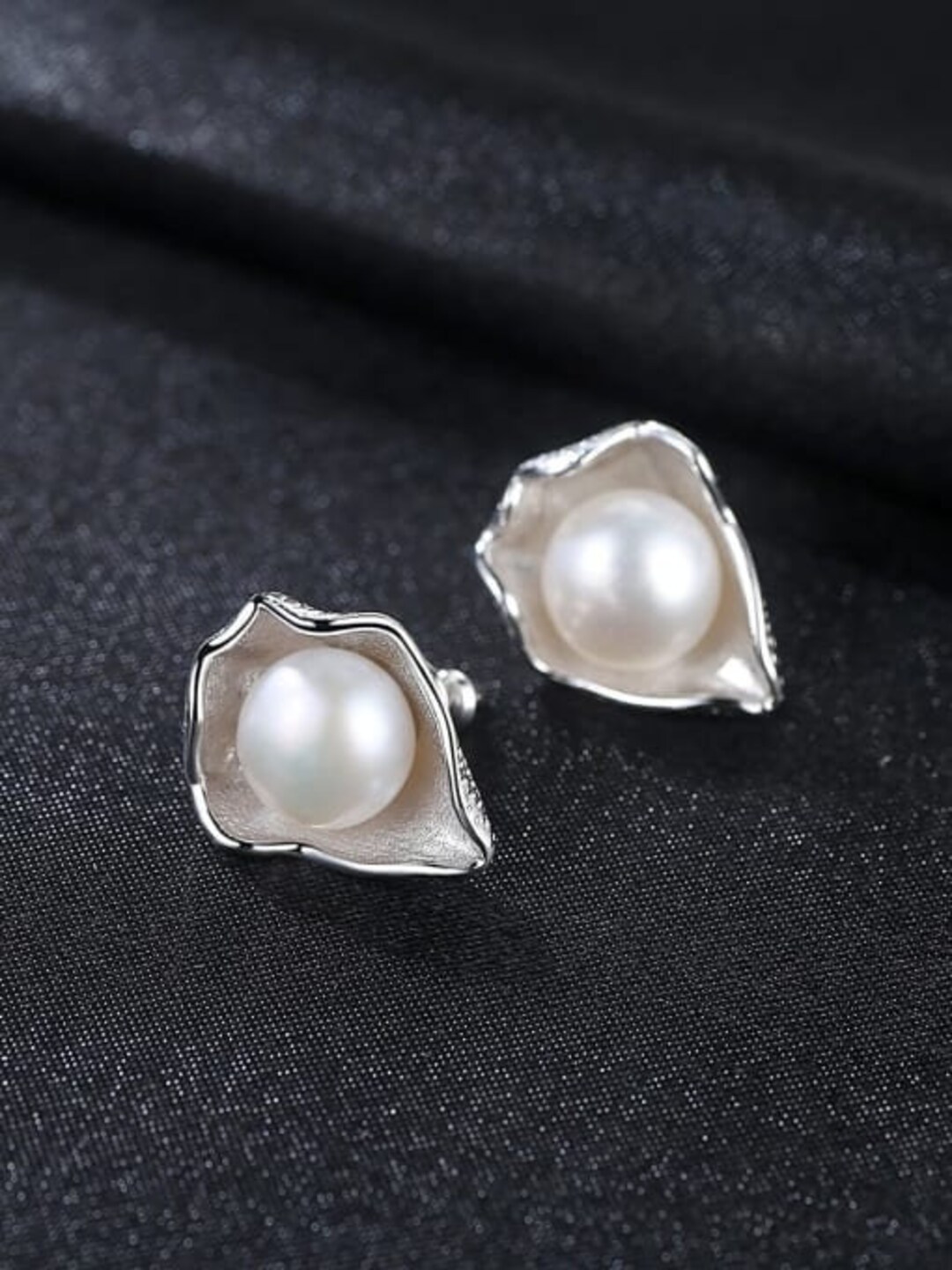 Orecchini a bottone in argento sterling con perle d'acqua dolce / placcati in oro bianco - Italia
