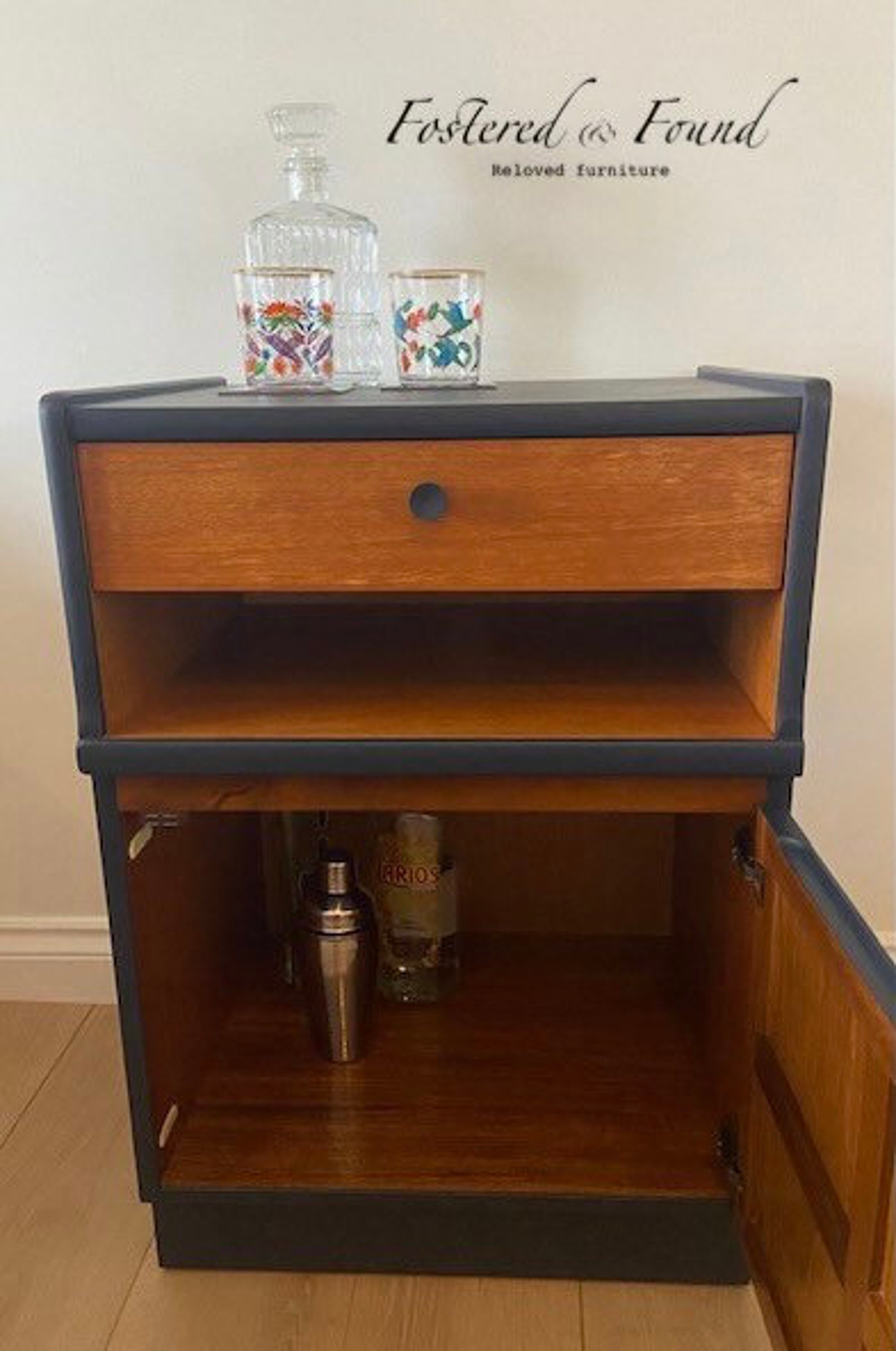 Gabinete pequeño Nathan gabinete de bebidas unidad de medios | Etsy