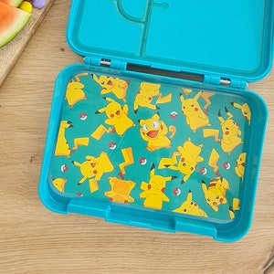 Lunch box insert Pikachu