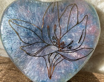 Resin Ink Heart in stand, Valentine’s Day, love, Cupid, gift for mom, gift for wife, gift for girlfriend, day lily